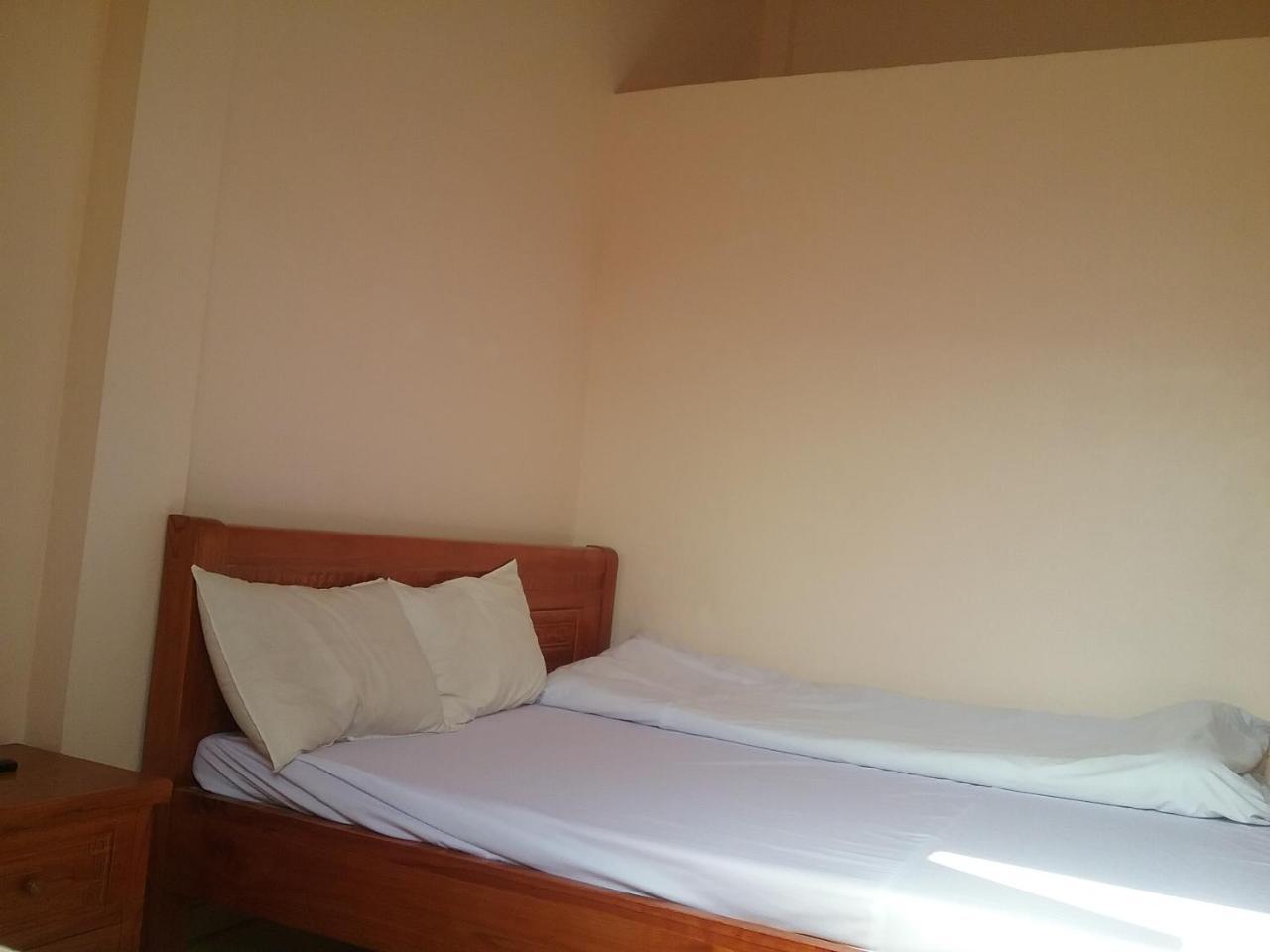Thac Ba Family Homestay Ho To Esterno foto